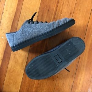Baabuk merino wool shoes